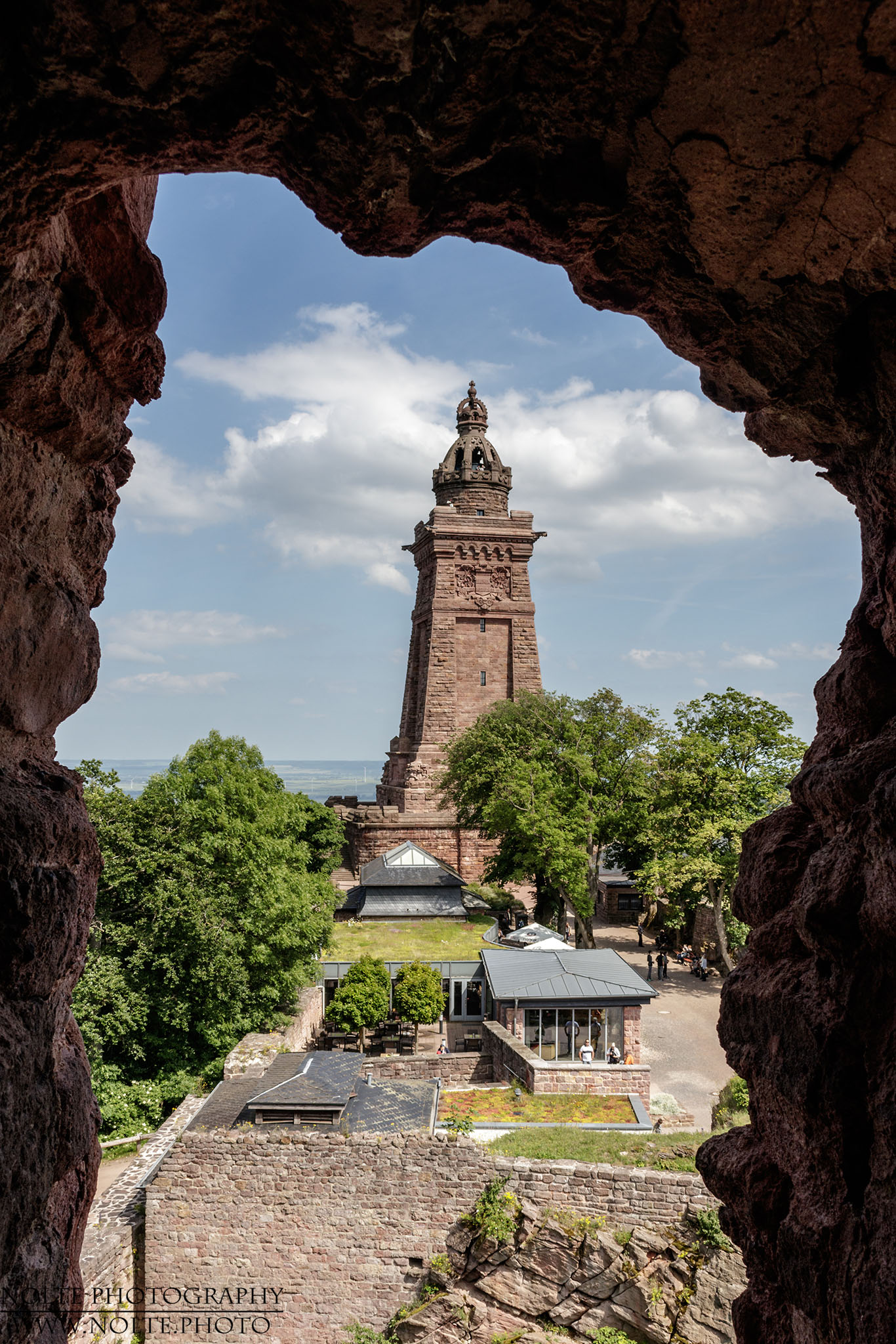 Barbarossaturm von hinten aus dem alten Burgtgurm gesehen.