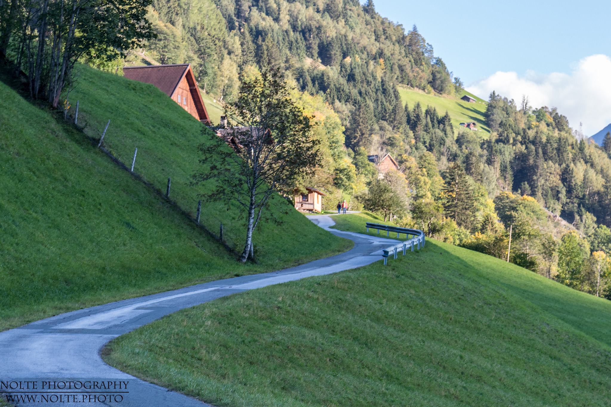 Kleine Strasse in der Österreicher Bergen