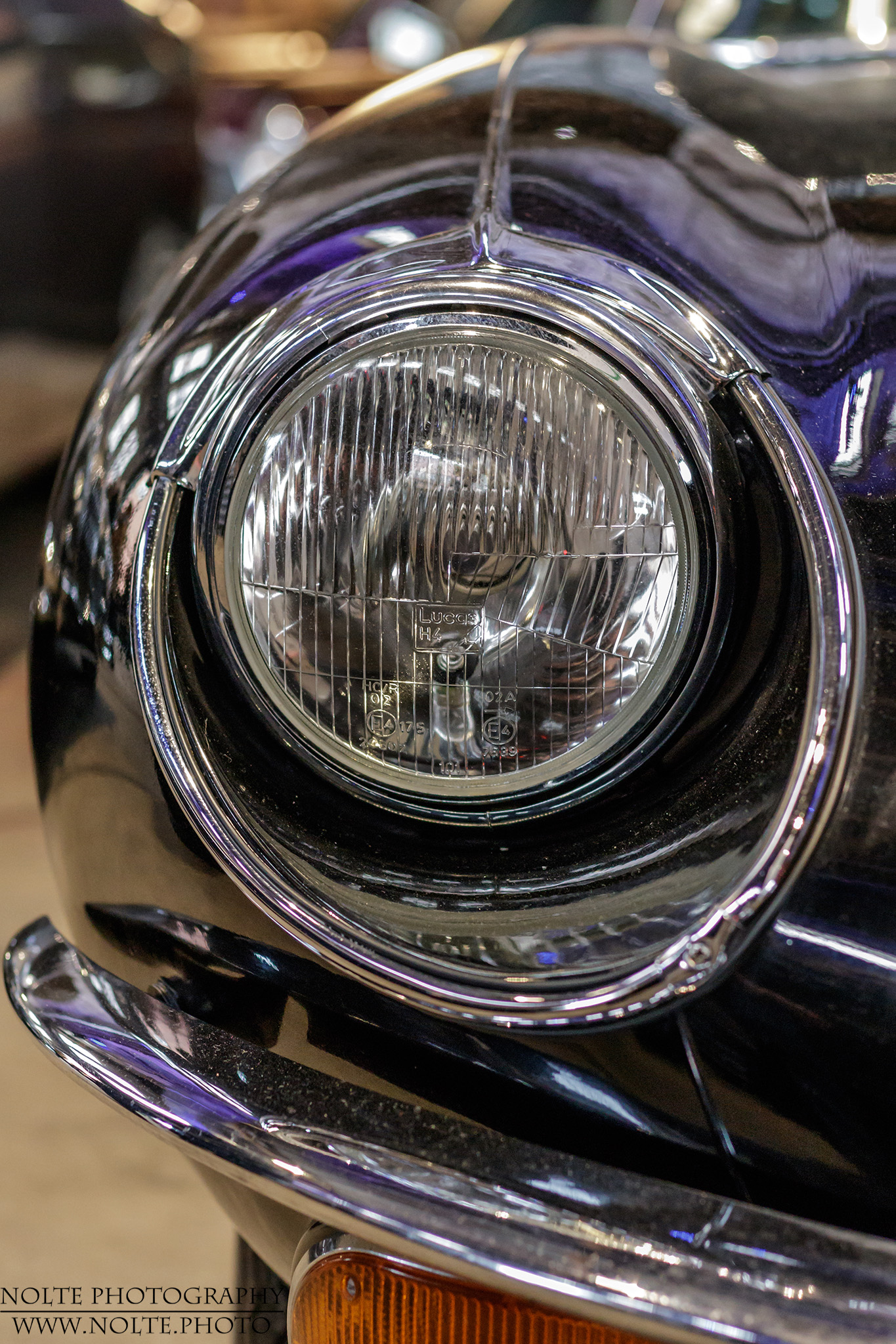 Frontscheinwerfer eines 1969er Jaguar E-Type.