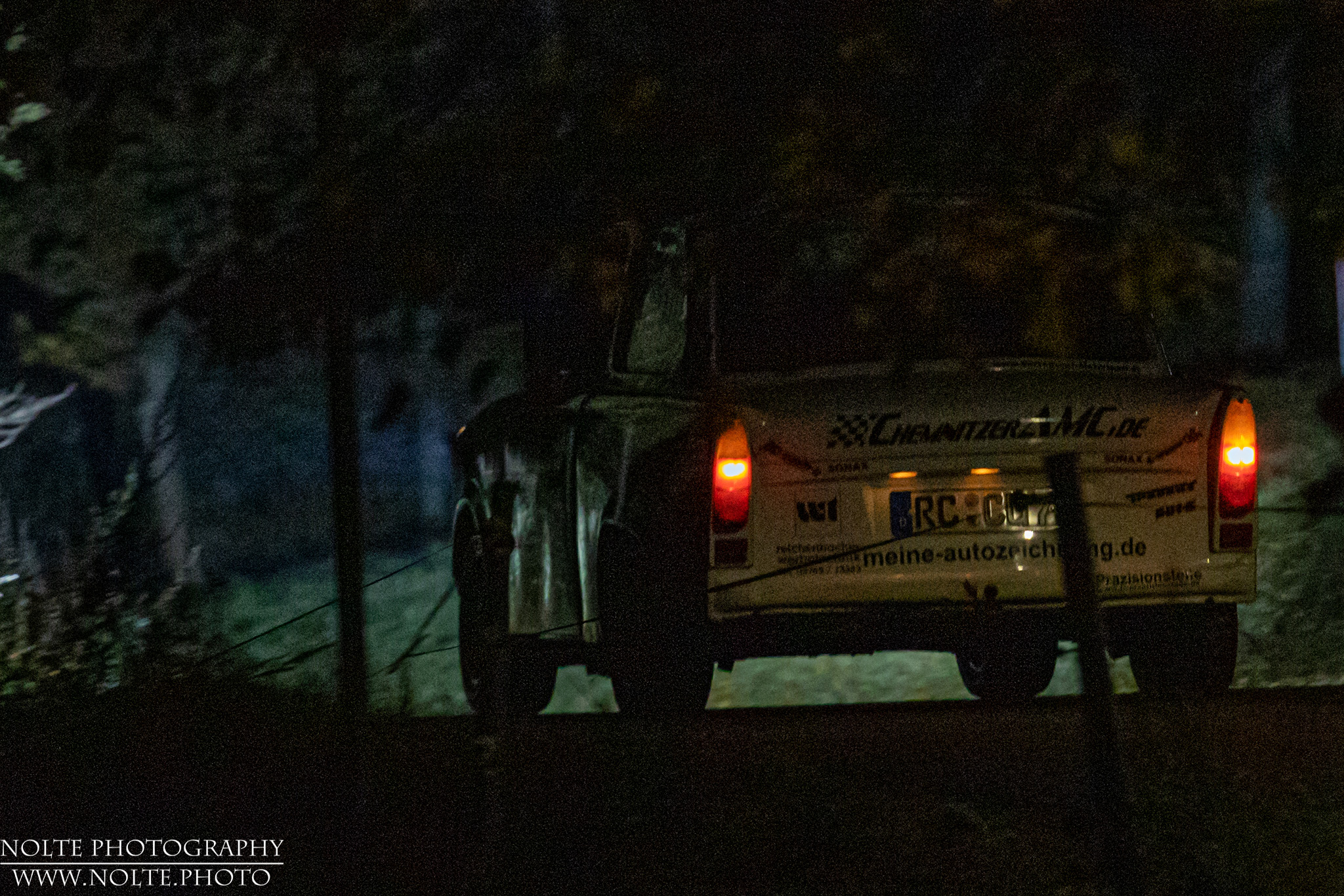 Rallye-Trabi von hinten