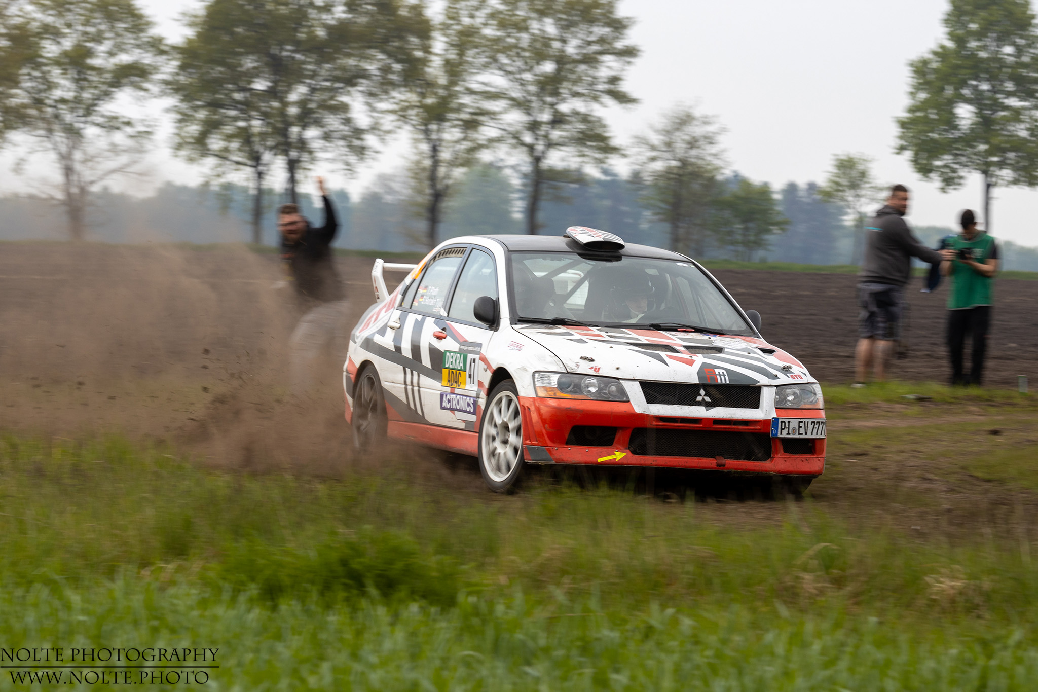 Wenn der Mitsubishi driftet, freut das die Fans