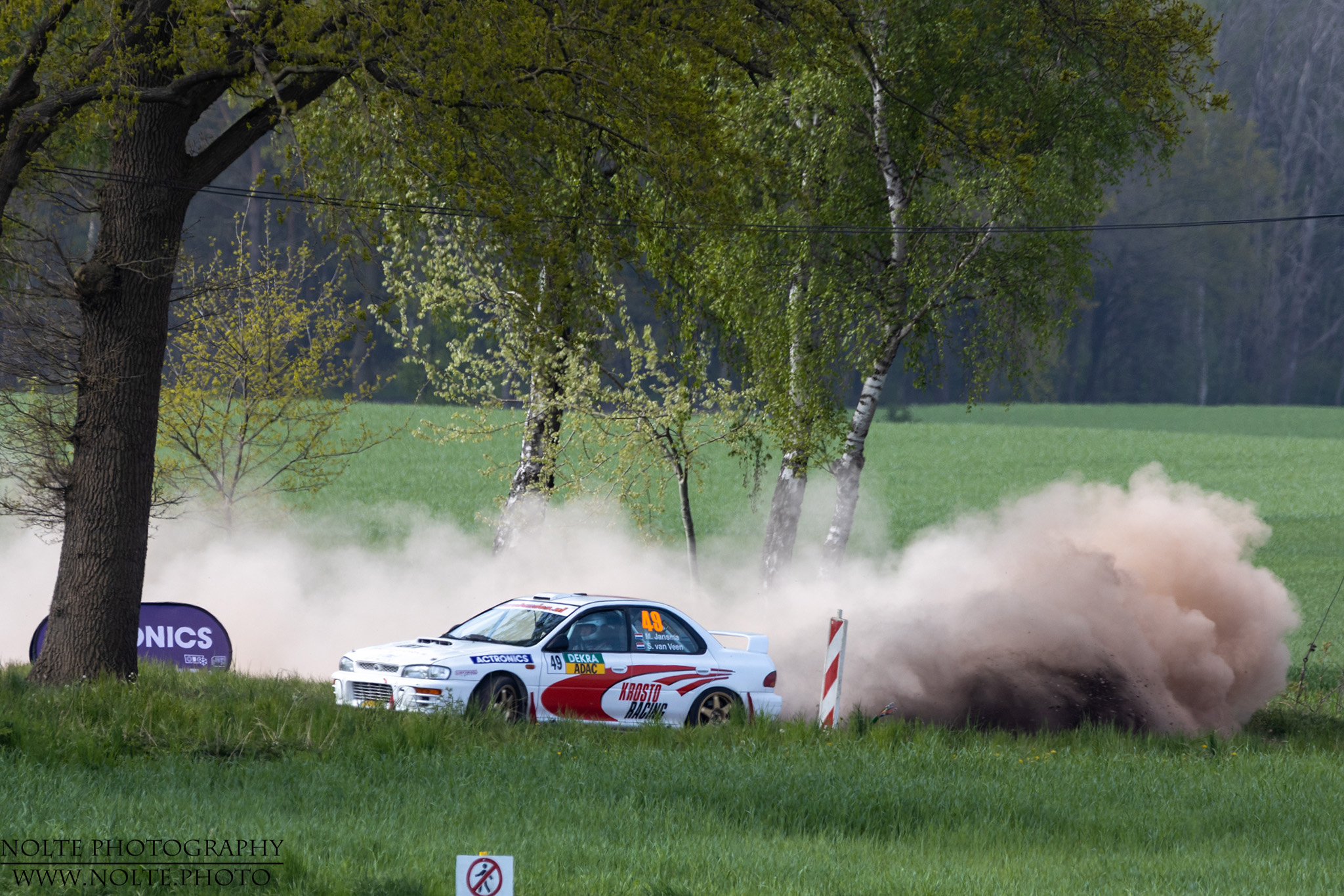 Vom Schotter auf den Asphalt