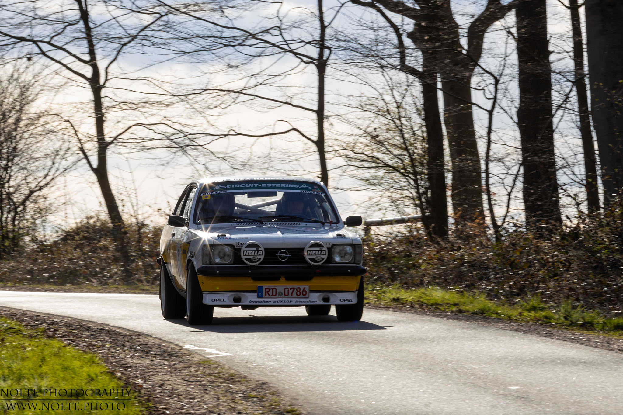 Opel kadett Rallye im Gegenlicht